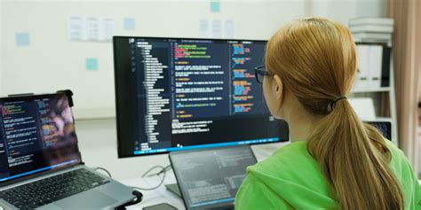 Web App Development 的图像结果