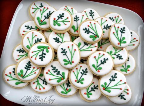 Mod Holly & Berry Cookies for Christmas | Christmas cookies decorated ...