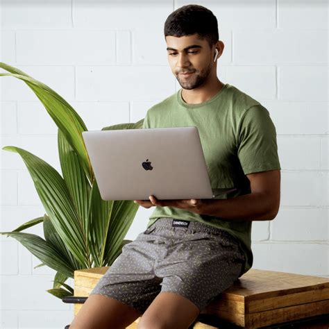 Ditch Your Sweatpants With These Clothing Items That Will Make Your ...