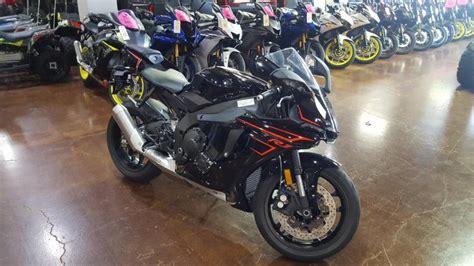 Used Yamaha YZF-R1 1000cc 2017 Model (PID-1418149225) Super Bike for ...