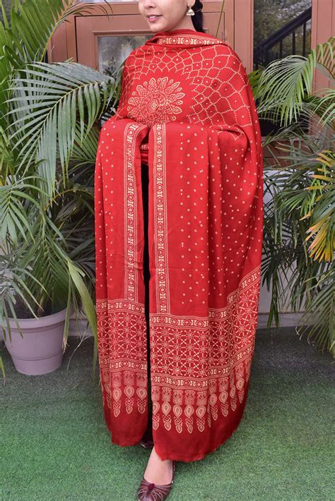 Dupattas – Page 5 – India1001.com