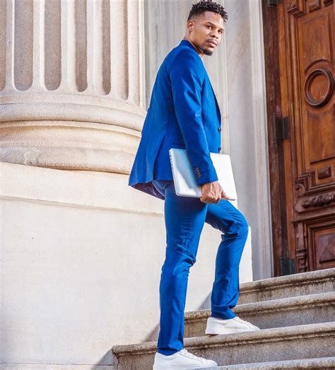 7 things that every man must have in his closet | GQ India | Look Good ...