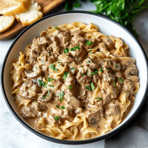 One Pot Beef Stroganoff Recipe - cookingwithtina.com