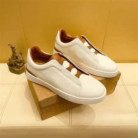 White Shoes Business-Casual 的图像结果