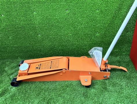 Long Floor Jack 2TON TR20001 - PTR Machinery