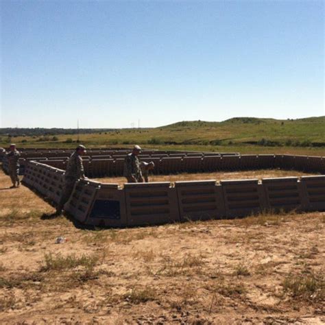 Enpac Stinger Tank & Bladder Spill Containment Berm - 21' x 21' x 3'