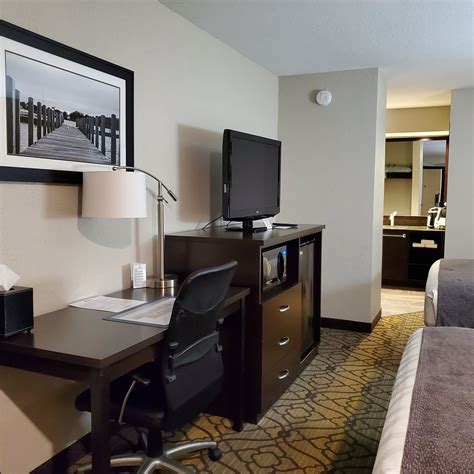 BEST WESTERN OF HARBOR SPRINGS - Prices & Hotel Reviews (MI)