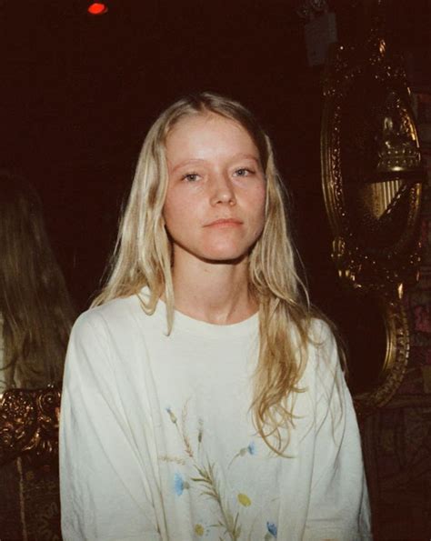 Sabrina Carpenter: 3 things to know about the Espresso singer