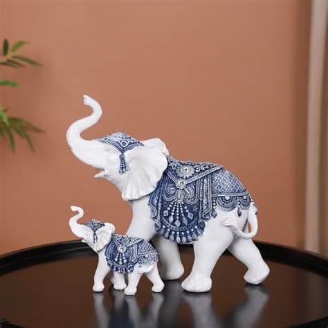 Vintage White Blue Royal Elephant Family Set Online | Nestasia