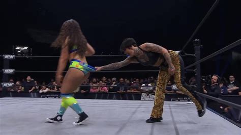 Ruby Soho pulling Skye Blue’s trunks : r/WrestlingHumiliation