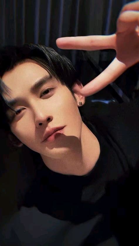 Shen Hao Nan in 2025 | Handsome men, Actors, Beautiful men