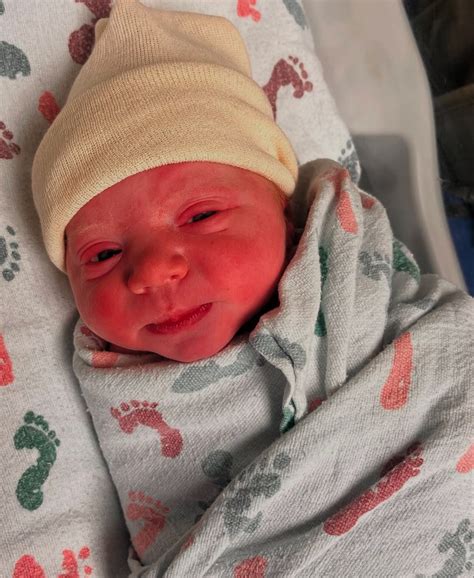 FOX4's Karli Ritter gives birth to baby during snow storm