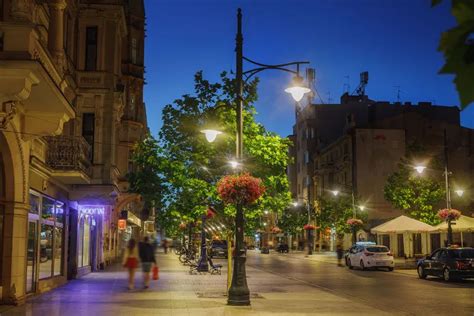 Smart lighting supports Lodz regeneration | Schréder