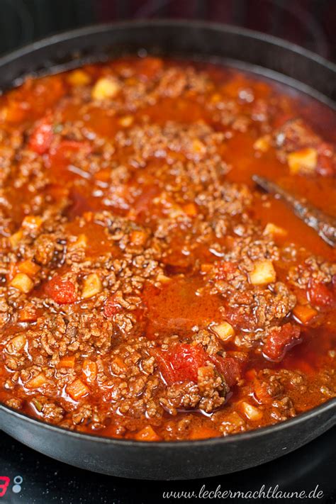 Lasagne al forno {frisch aus dem ofen}   lecker macht laune