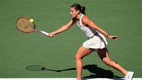 US Open: Emma Navarro reaches first Grand Slam semis with straight sets ...