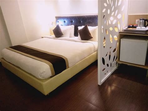 HOTEL THE BLOSSOM (Vapi, Gujarat) - Hotel Reviews, Photos, Rate ...