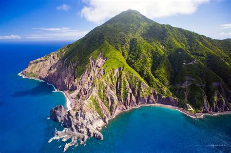 A Guide to Saba: The Caribbean’s Best-Kept Secret | Vogue