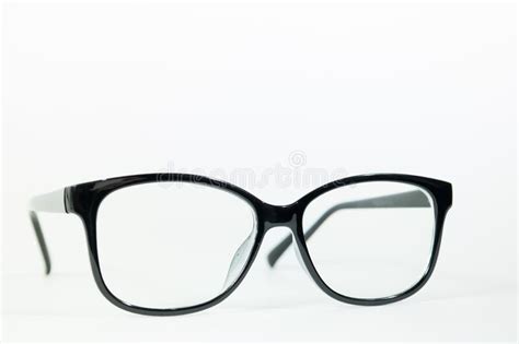 半黑框墨鏡式安全眼鏡 - 三貿工業用品股份有限公司
