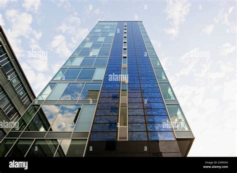 Solar High-Rise Building 的图像结果