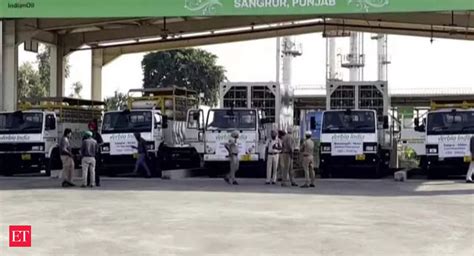 Punjab: Hardeep Singh Puri inaugurates Asia's largest compressed biogas ...