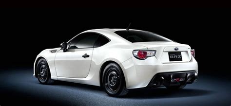 お気に入り FinFin Subaru Brz fr- s 13-17のビレットパワーブロック吸気マニホールドスペーサー Color ...