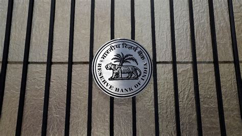 RBI plans to eliminate loan foreclosure charges and prepayment penalties