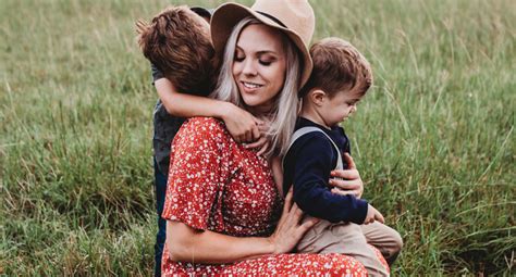 Boy Kissing His Mother Pregnant Tummy Stock Image - Image of belly ...