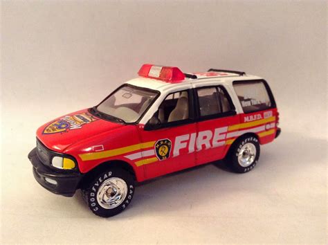 Image result for 2000 Ford Excursion Matchbox