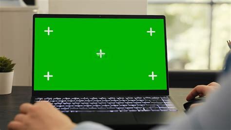 MacBook Green Screen Computer 的图像结果