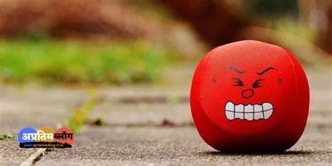 घटिया लोगों पर शायरी | Ghatiya Log Quotes and Status Hindi