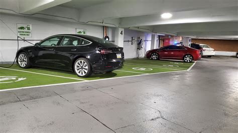 Smithfield- Liberty Garage | Pittsburgh, PA | EV Station