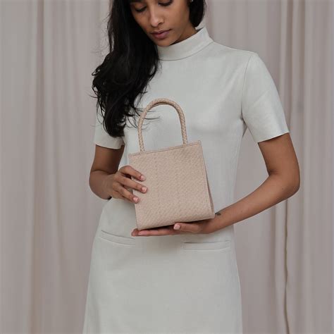 CA 3 - TOP HANDLE - BEIGE – Calonge