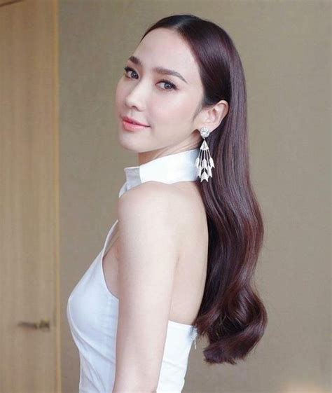 41岁泰国最火人气明星 实力演技 泰式穿搭引领时尚——Aump - 每日头条