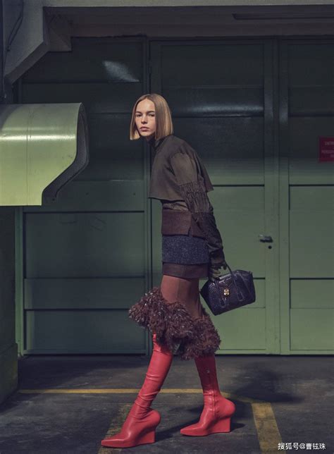 荷兰超模露娜·比吉尔，盛夏时尚穿着经典摄影-搜狐大视野-搜狐新闻