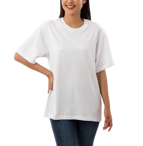 Young woman in white oversize T shirt mockup cutout, Png file 12487244 PNG