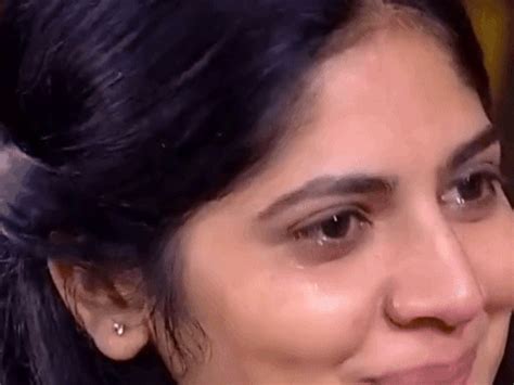 Hisar Girl Sneha Bishnoi Wins ₹12 Lakh on KBC, Pays Father's Debt ...