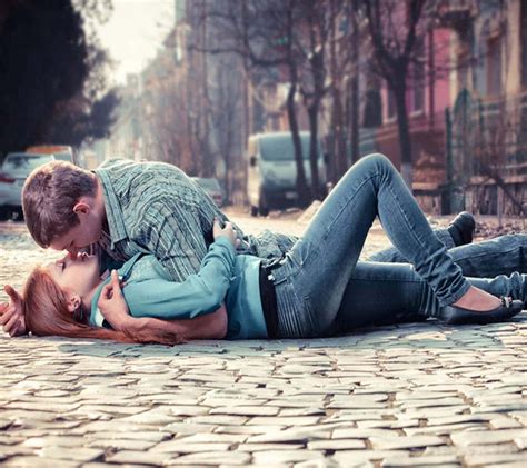 Download Relationship Cute Couple Kissing Pictures | Wallpapers.com