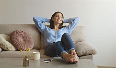 TiffinBox etc, BKC: First Look | Mumbai | Whats Hot | WhatsHot Mumbai