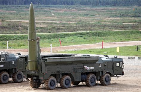 俄罗斯正式确定在白俄罗斯部署战术核武器，白俄总统称核武器“开始转移”_腾讯新闻