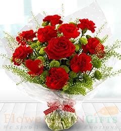 Send Online Carnations n Rose Flower Arrangement Order Delivery ...