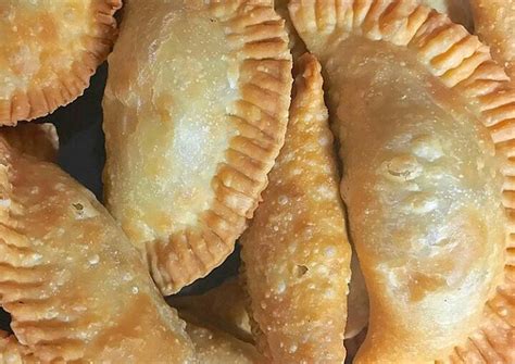 Empanada Dough Recipe Recipe by Baked 🍞 - Cookpad