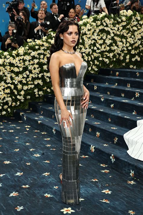 The Meaning Behind Jenna Ortega's Metal Ruler Dress at the 2025 Met ...