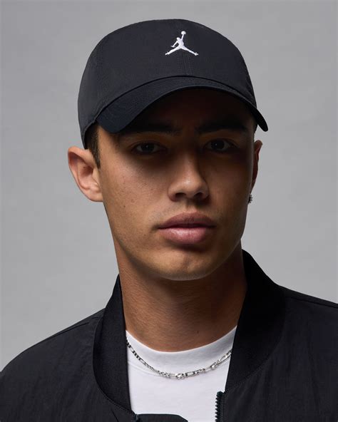 Jordan Club Cap Adjustable Unstructured Hat. Nike IN