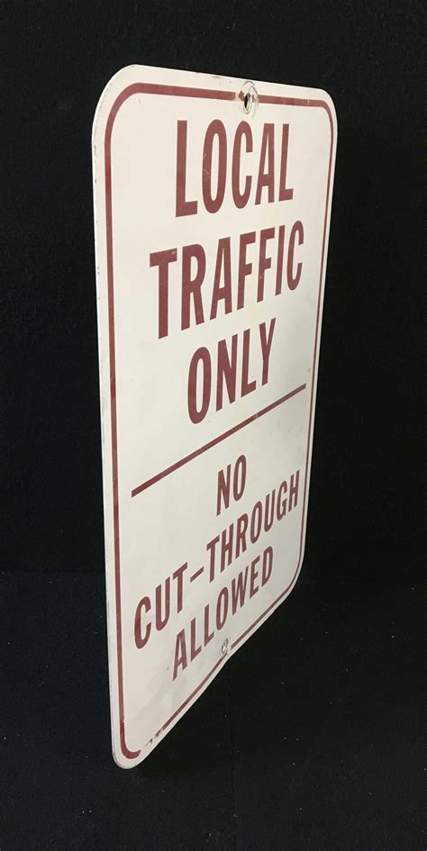 Local Traffic Only Sign 的图像结果