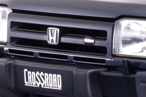 Honda Crossroad (1993-1998) – Land Rover Discovery with Honda badges
