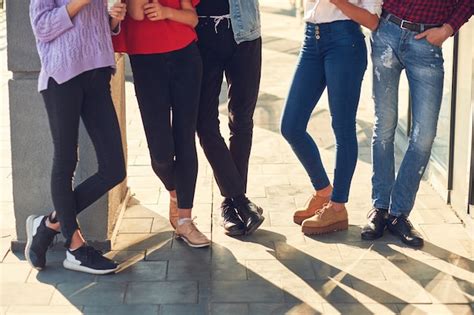 Wearing Shoes 的图像结果