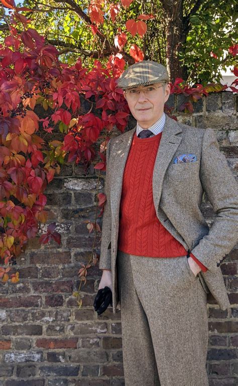 Pin by eugene tabor on Style | Stylish men over 50, Handsome older men ...