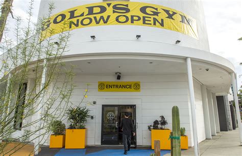Gold’s Gym opens temporary Downtown location during Pike Outlets ...