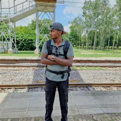 Kartik Maurya (@70_mr_kartik) • Instagram photos and videos