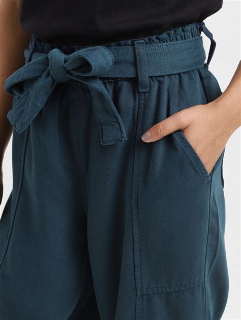 Women Mid Rise Teal Loose Tapered Fit Joggers – Levis India Store